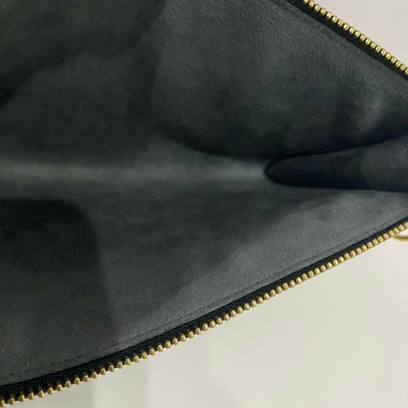 Authentic Louis Vuitton Pochette Accessories Epi Leather - Picture 13 of 16